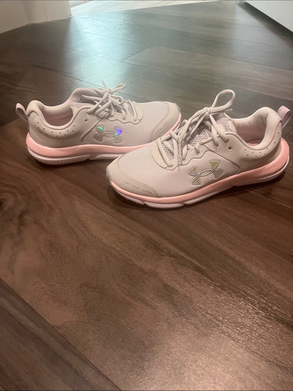 Under Armour Light Pink and Light Gray Women's Trainers